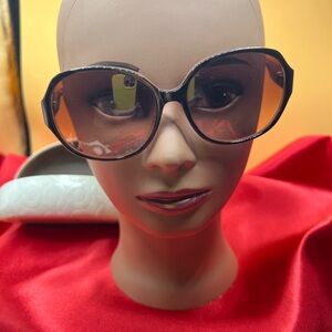 Coach Stylish Brown Sunglasses